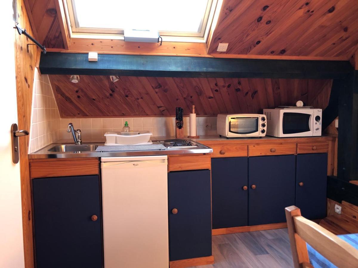 Appartement F1 Mansarde A 100M De La Plage, Proche De Arromanches Et Des Plages Du Debarquement Saint-Côme-de-Fresné Eksteriør billede