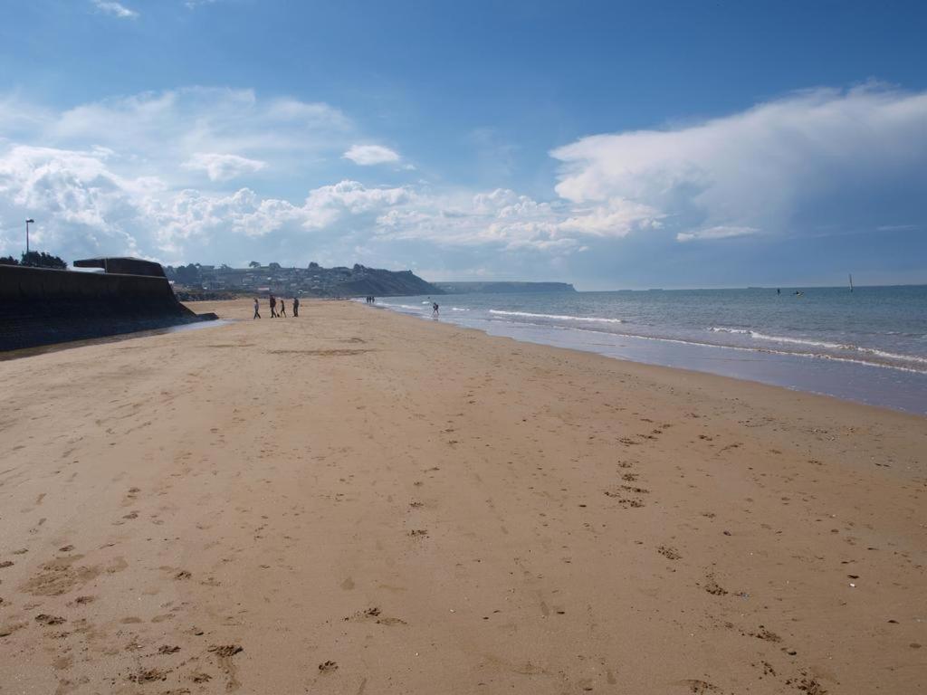 Appartement F1 Mansarde A 100M De La Plage, Proche De Arromanches Et Des Plages Du Debarquement Saint-Côme-de-Fresné Eksteriør billede